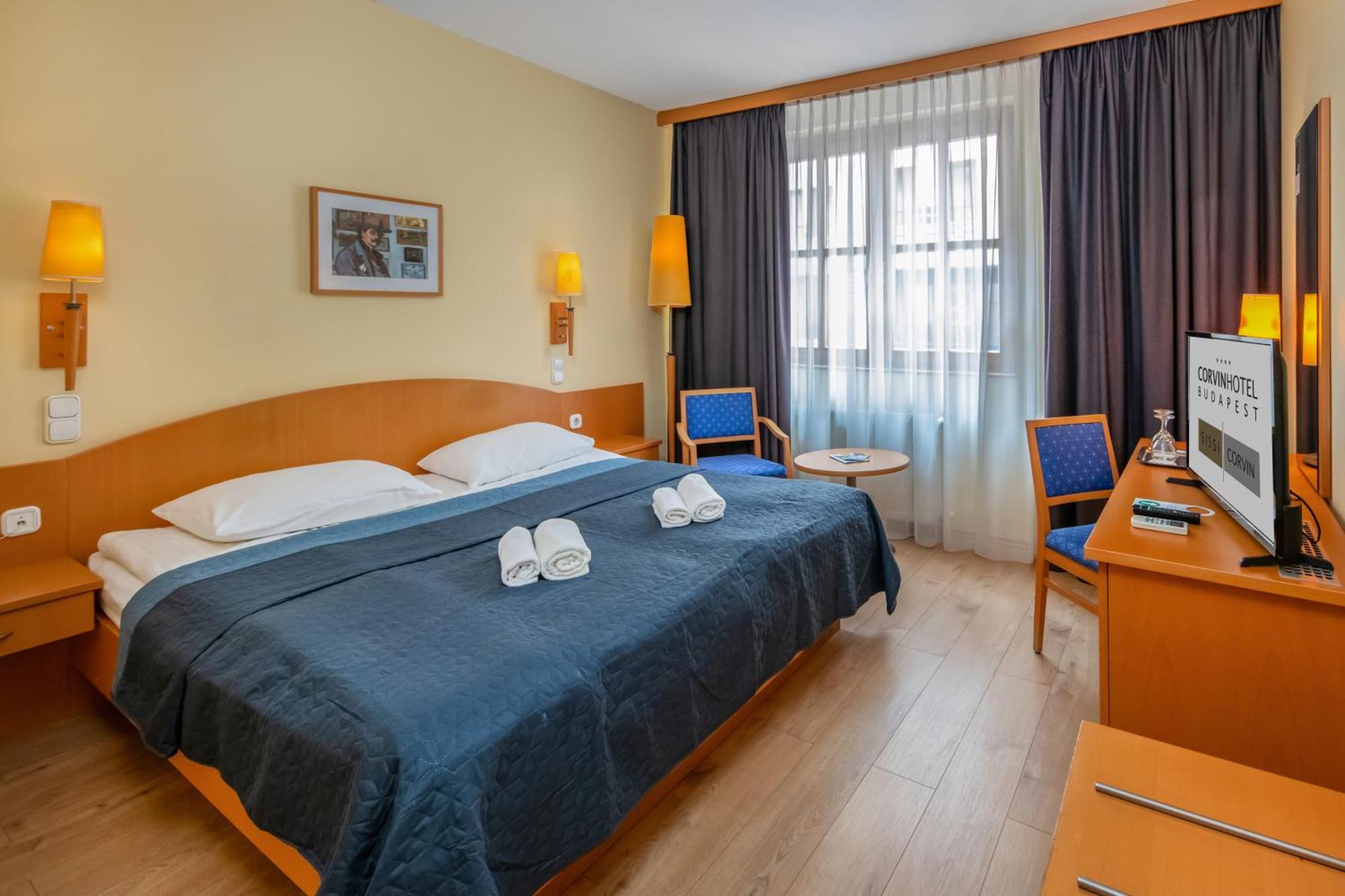 คอร์วิน โฮเทล บูดาเปสต์ - ซิสซิวิง Hotel ภายนอก รูปภาพ
