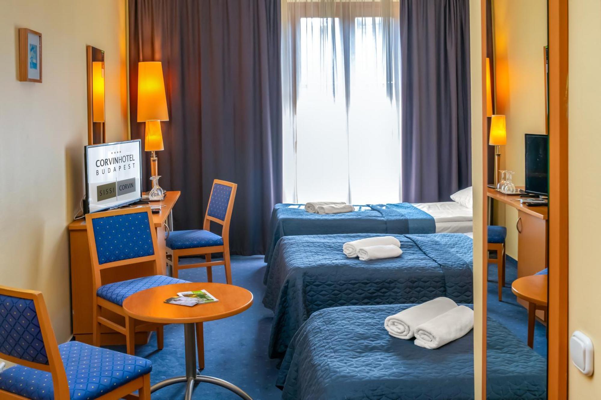 คอร์วิน โฮเทล บูดาเปสต์ - ซิสซิวิง Hotel ภายนอก รูปภาพ