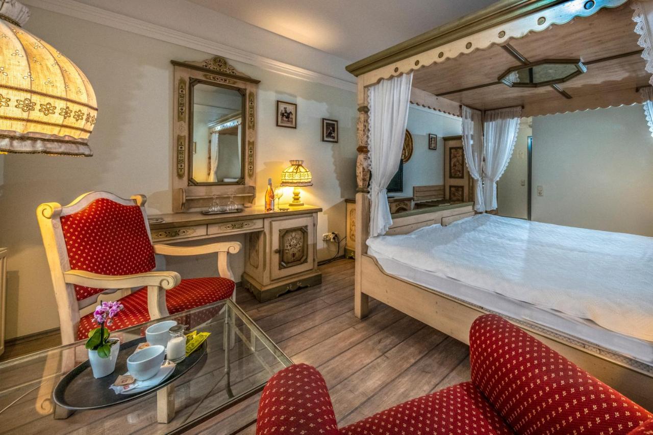 คอร์วิน โฮเทล บูดาเปสต์ - ซิสซิวิง Hotel ภายนอก รูปภาพ